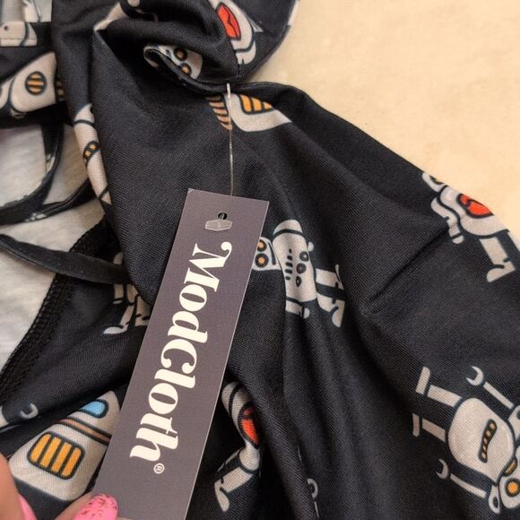 NWT ModCloth Robot Print Nightgown Dark Navy blue w black lace trim size S - Picture 5 of 10